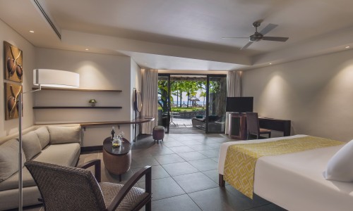 Beachfront Suite avec Piscine